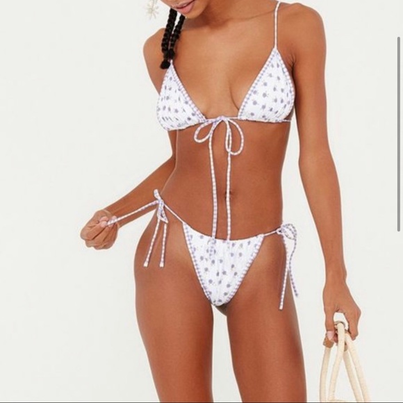 ISO For Love and Lemons Bay Bikini SIZE SMALL. - Picture 2 of 2